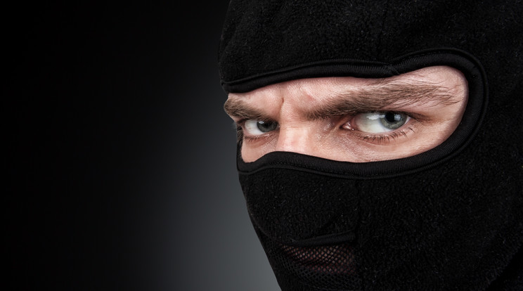 Így fedték el arcukat a továbbra is ismeretlen rablók /Fotó:Shutterstock