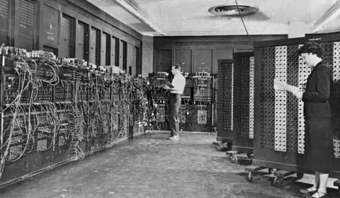 Pierwsze komputery były ogromne. Zdjęcia robią wrażenie