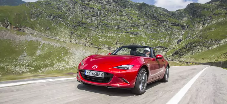 Mazda MX-5 na Trasie Transfogaraskiej - z Drakulą w tle