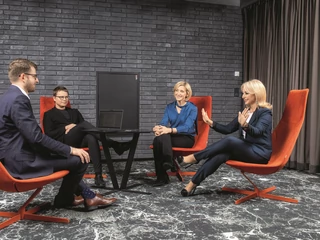 Od prawej siedzą: Beata Mońka (business partner BPS, RASP), Joanna Bensz (CEO Longevity Center) i Jarosław Królewski (CEO Synerise) oraz prowadzący debatę Aleksander Fedoruk („Forbes”) 