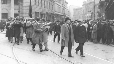 "Maszerowali ci, którzy się nie bali". Demonstracje pierwszomajowe w II RP