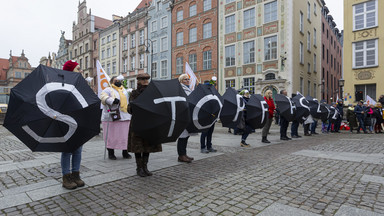 Narodowcy demonstrowali w Gdańsku. Kontrmanifestacja pod hasłem "Stop faszyzm"