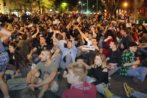 Većina okupljenih su studenti