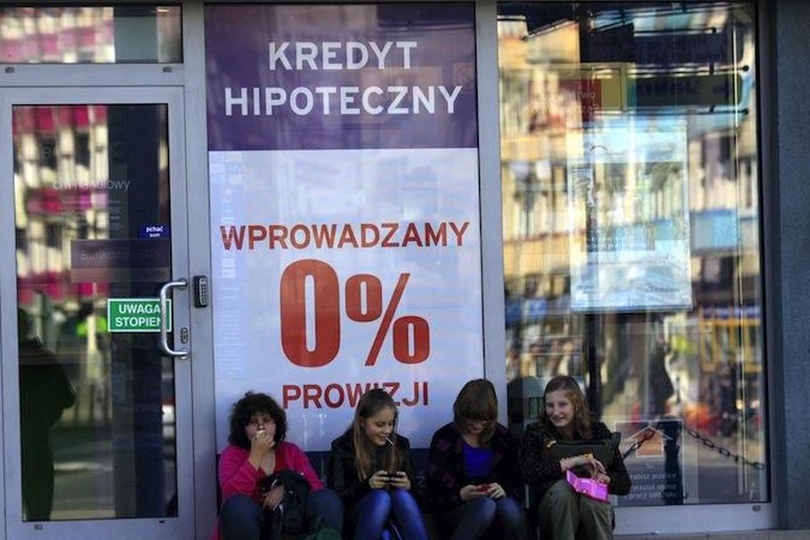 KREDYT HIPOTECZNY