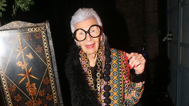 Nie była urodziwa, ale miała coś znacznie cenniejszego... Iris Apfel od lat jest ikoną stylu