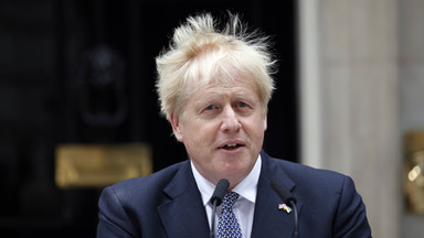 Boris Johnson odszedł w sposób zgodny ze swoim wybuchowym charakterem [KOMENTARZ]