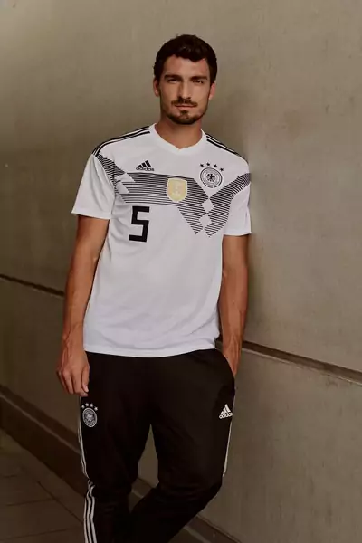 Domowe koszulki reprezentacji Niemiec