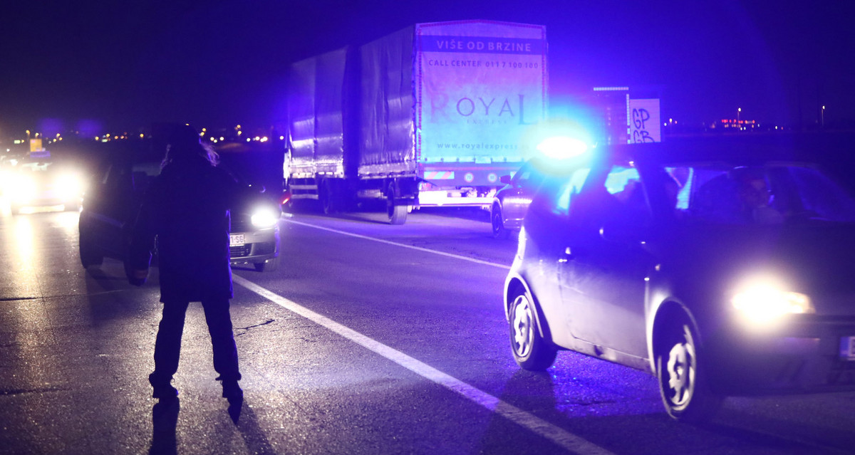 Udes na autoputu Beograd Niš Sudarila se tri automobila kod Krnjeva