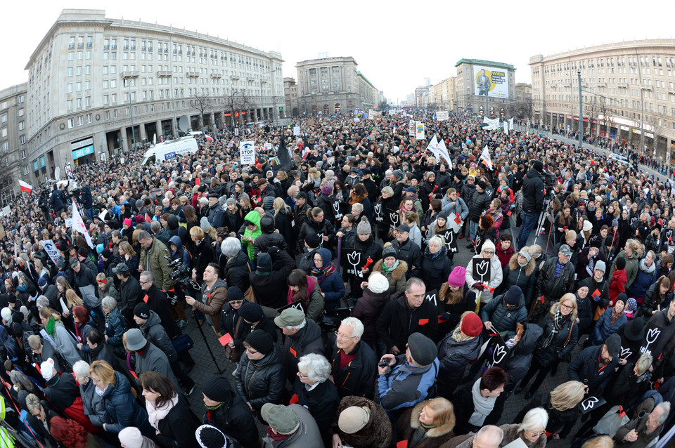 Międzynarodowy Strajk Kobiet: Warszawa, fot: PAP/Jacek Turczyk