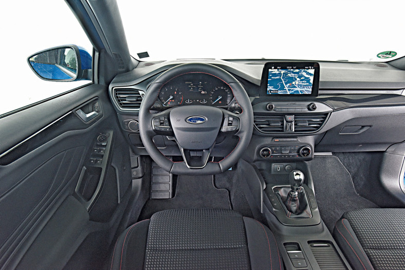 Porównanie - nowy Ford Focus, Kia Ceed i VW Golf