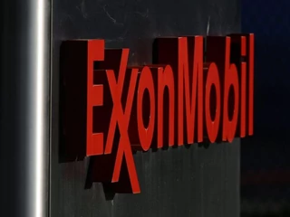 Exxon mobil czerwone logo