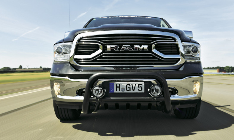 Dodge Ram, 5,7 Hemi/401 KM