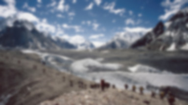 K2 - wiatr ponownie zawrócił polskich alpinistów do bazy