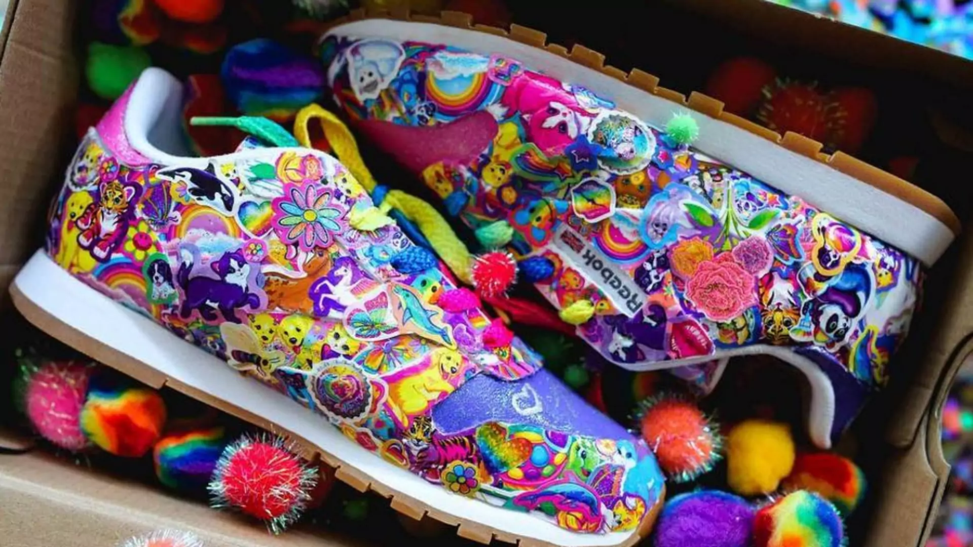 Kolorowe sneakersy jak ze szkoły w latach 90. Bajkowa współpraca Reeboka i Lisy Frank