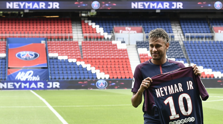 Neymarért világrekordot jelentő összeget adott
a PSG / Fotó: AFP