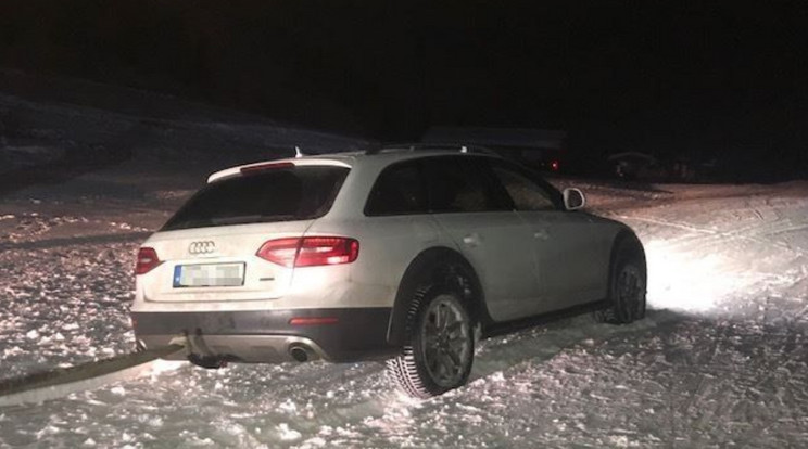 A magyar párost tűzoltók csőrlözték ki a hóból