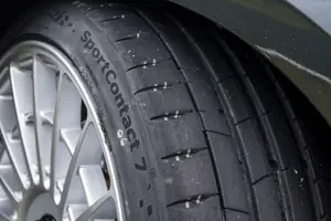 Test opon letnich 2023: najlepsze opony do aut sportowych, rozmiar: 225/40 R18