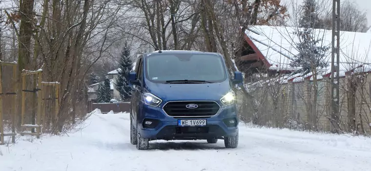 Ford Transit Custom Plug-in: spalinowóz zelektryfikowany