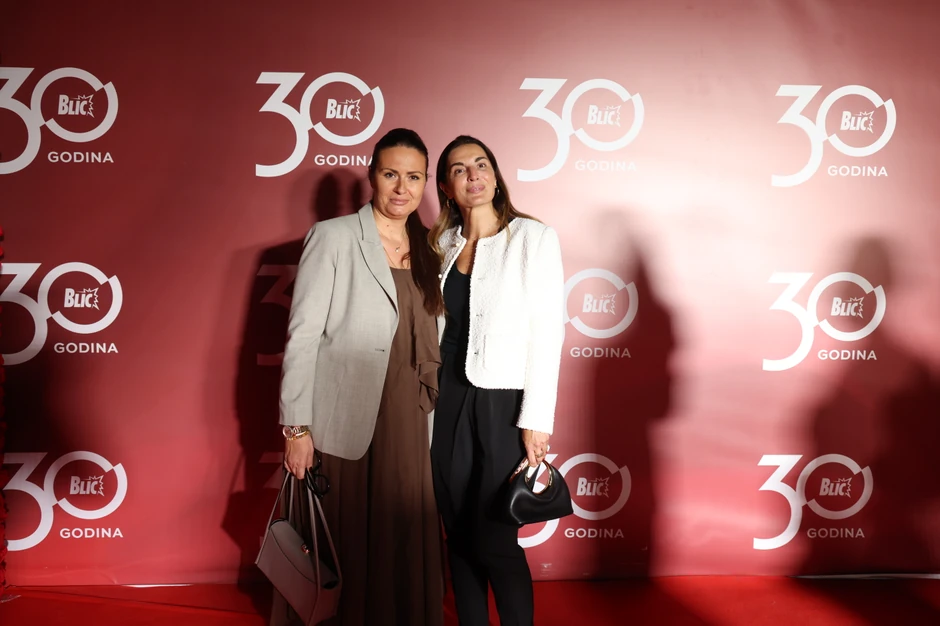 Bojana Mlađenović, glavna i odgovorna urednica informativnog programa RTS i Manja Grčić, direktorka RTS
