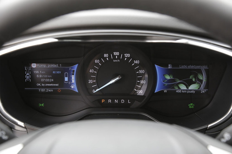Modny i ekonomiczny - Ford Mondeo 2.0 Hybrid