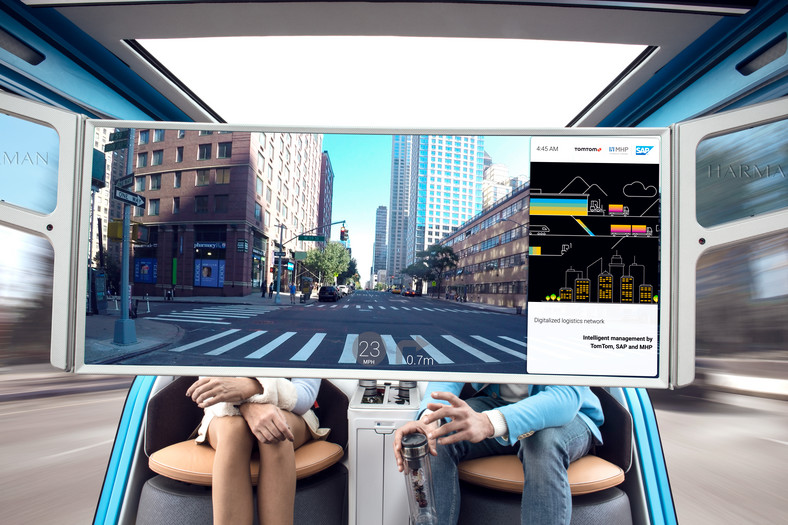Od pasażerów naprzeciw będzie rozdzielać ogromny ekran na którym można zobaczyć widok z kamer pojazdu. Rinspeed Snap