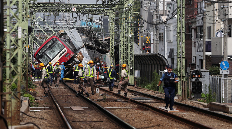 Vonatbaleset Japánban / Fotó: MTI/EPA/JIJI PRESS