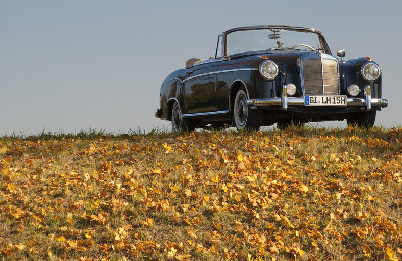 Cadillaca Eldorado czy Mercedesa 220 SE