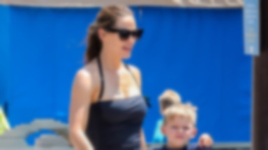 Jennifer Garner w skąpym kostiumie wygląda pięknie! Co za pupa!