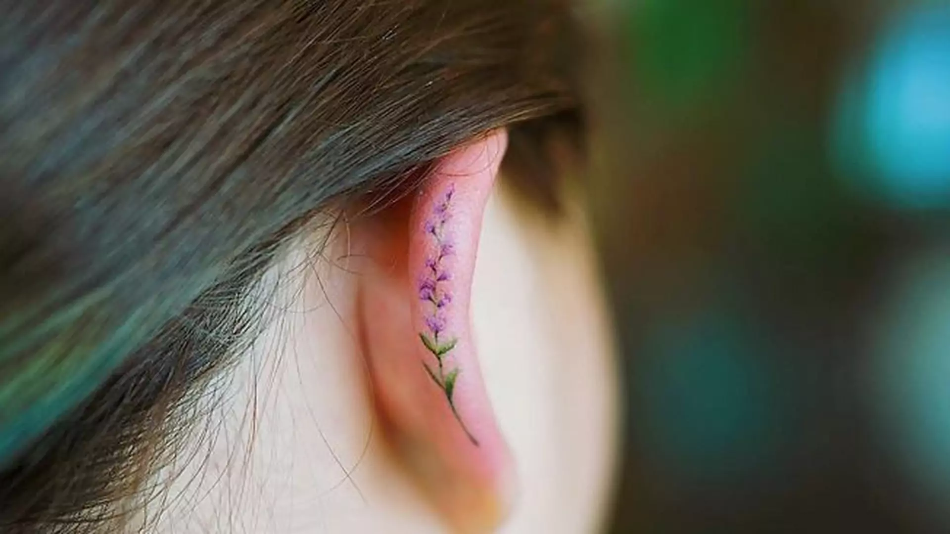 Tatuaże na chrząstce to najnowszy trend dla tych, którzy cenią sobie subtelne i dyskretne wzory