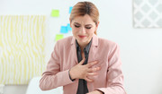  O czym świadczy ból pod lewą piersią? 