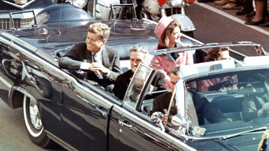 John F. Kennedy zdradzał, bo walczył z chorobą. Kłamał. "Na pewno tej choroby nie mam"