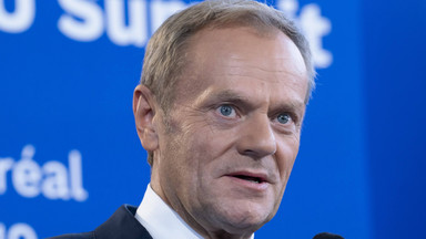 Donald Tusk zarzuca Johnsonowi popieranie twardej granicy