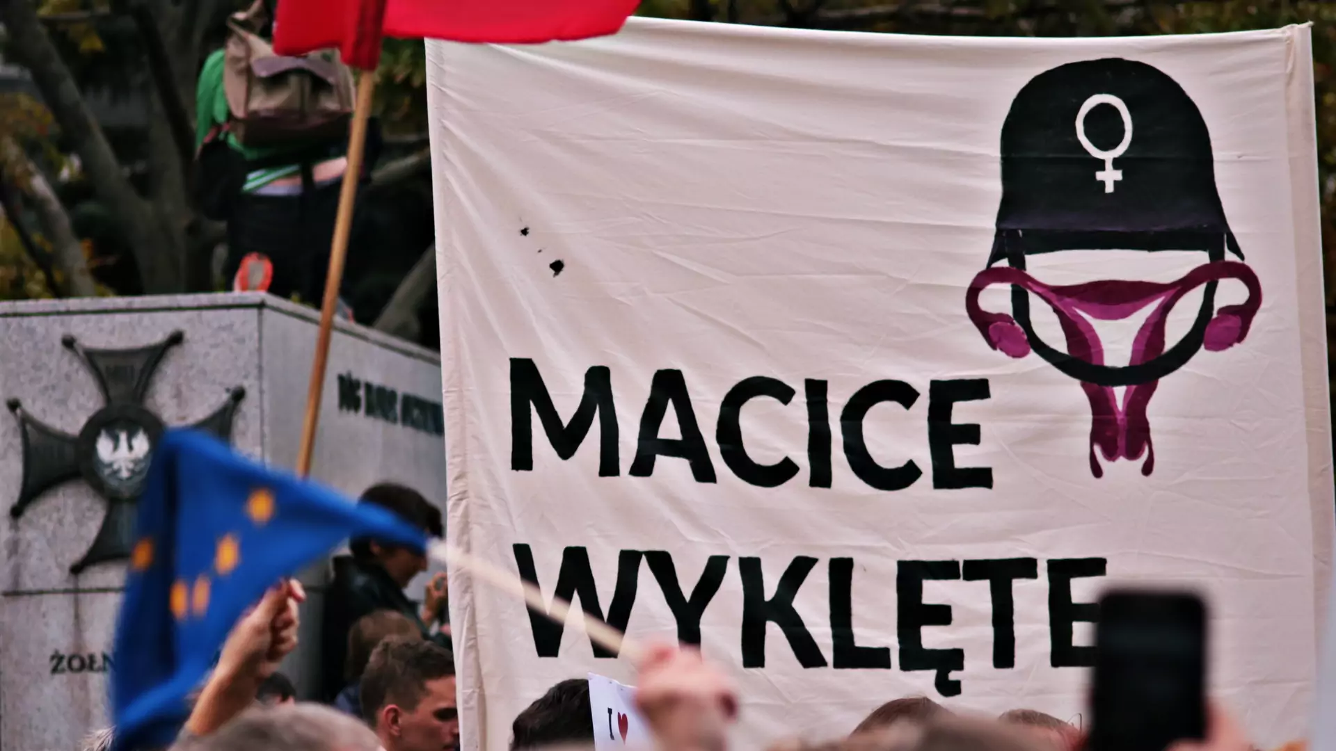 Żarty się skończyły? Tysiące Polek manifestowało pod Sejmem