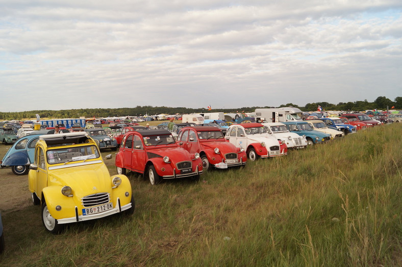 21. Światowy Zlot Miłośników Citroëna 2CV w Toruniu