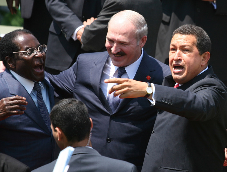 Alaksandr Łukaszenka, Hugo Chavez i Robert Mugabe