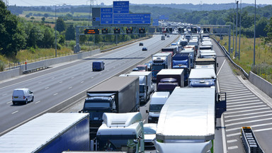 Kilkukilometrowy korek na A4 w kierunku Zgorzelca