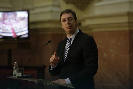 Vučić: Odluka o izborima do kraja januara sledeće godine W1GktkqTURBXy8yOWJlNDVlMzRhMWU0MjMyNzk1Yjg5N2RjODZiMjUwNi5qcGVnk5UCzQMUAMLDlQLNAdYAwsOVB9kyL3B1bHNjbXMvTURBXy8xZDc0Y2I0MTcwNTk1MDQzNjYyOWNhYmQ2MDZmNTBmNi5wbmcHwgA