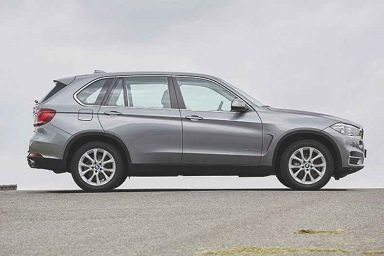 Miejsce: BMW X5 xDrive 25d