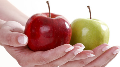 Czym się różni czerwone jabłko od zielonego? Dietetyk wyjaśnia