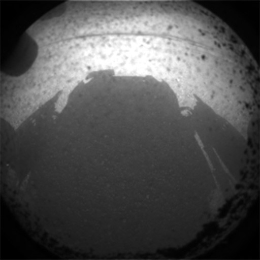 Pierwsze zdjęcie wykonane przez sondę Curiosity na Marsie. Fot. NASA