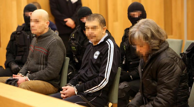 Szita Bence két gyilkosa halott, K. József (középen) továbbra is börtönben ül