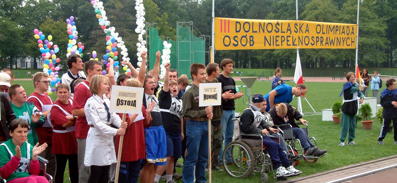 Premier Beata Szydło podpisała rozporządzenie ws. niepełnosprawnych