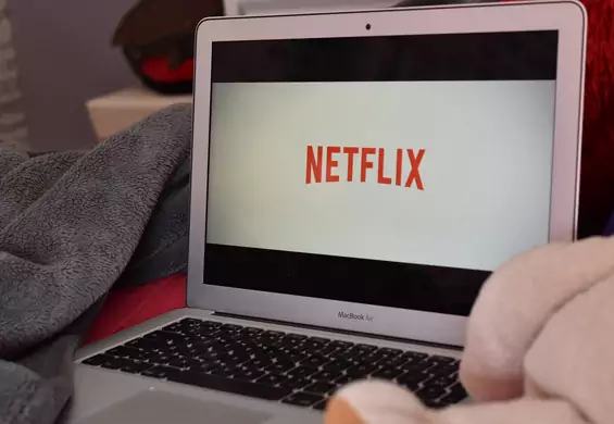 Koniec z dzieleniem się hasłami na Netflixie. Użytkownicy dostaną 15 min. Jak to będzie działać?