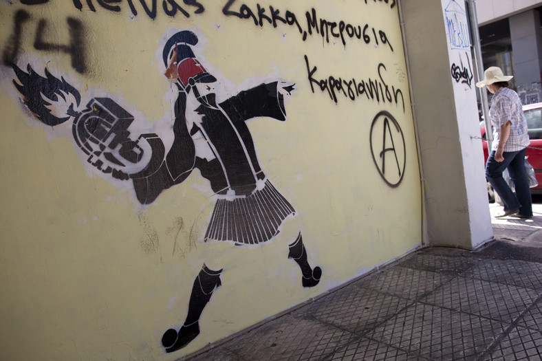 Grecja, grafiti na murze w Atenach