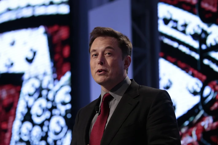 Elon Musk, 44 lata