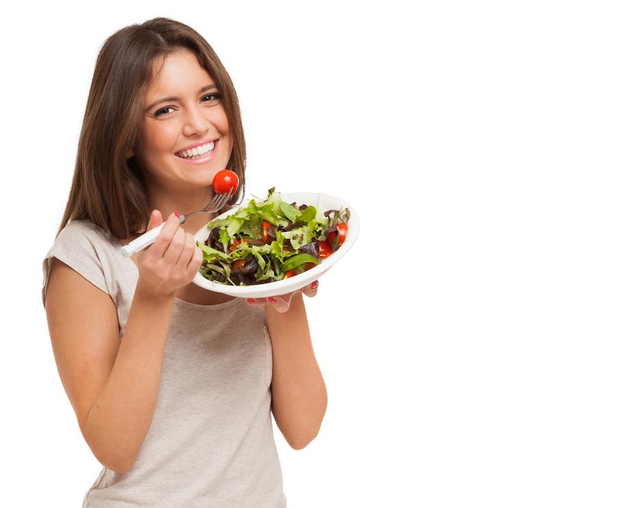 A salátákba nem csak zöldségek, de gyümölcs, hús, tojás, 
tejtermékek is kerülhetnek /Fotó:Shutterstock