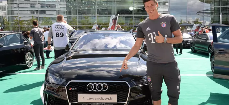 Robert Lewandowski ma nowy samochód o mocy 560 KM!