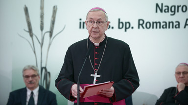Abp Gądecki reaguje na zmiany w lekcjach religii. "Chrześcijaństwo wyrugowane"