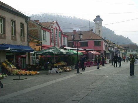 Gračanicom patroliraju nekoliko puta dnevno i šikaniraju građane