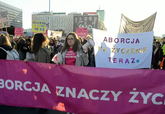 "Aborcja dla wszystkich, bez wstydu, na żądanie!". W Warszawie przeszedł marsz legalizacji aborcji